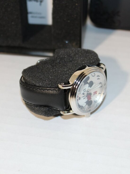 Disney Mickey & Minnie by ewatchfactory W002335 NEW IN BOX main image 13